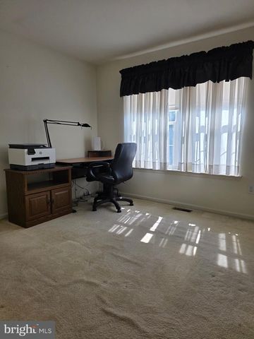 6 SKYHOOK CIRCLE, Woodbury, NJ 08096