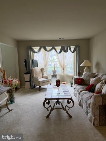 6 SKYHOOK CIRCLE, Woodbury, NJ 08096
