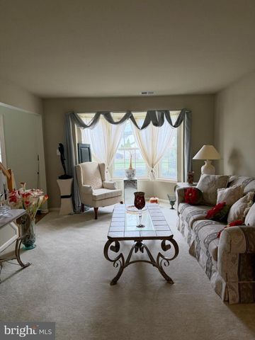 6 SKYHOOK CIRCLE, Woodbury, NJ 08096