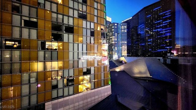 3722 Las Vegas Boulevard 809, Las Vegas, NV 89158