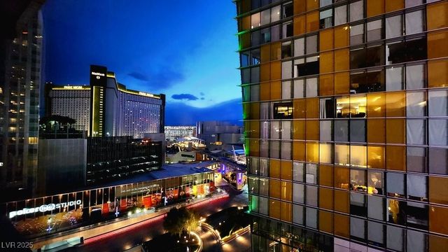 3722 Las Vegas Boulevard 809, Las Vegas, NV 89158