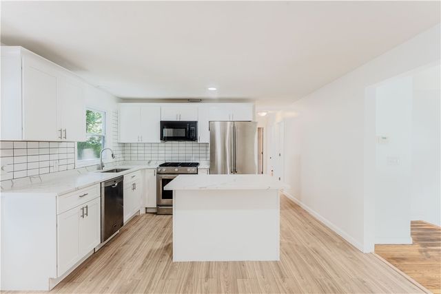 31 ridgeway Avenue, Providence, RI 02909