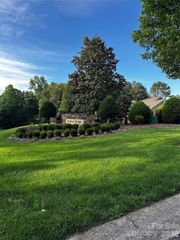 308 Harbor Watch Drive, Connelly Springs, NC 28612