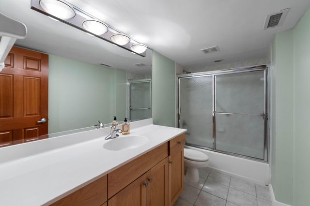 506 River Street, Minneapolis, MN 55401
