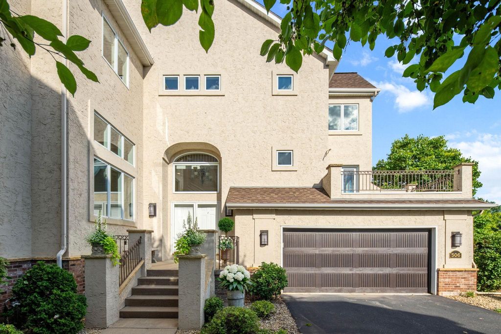 506 River Street, Minneapolis, MN 55401