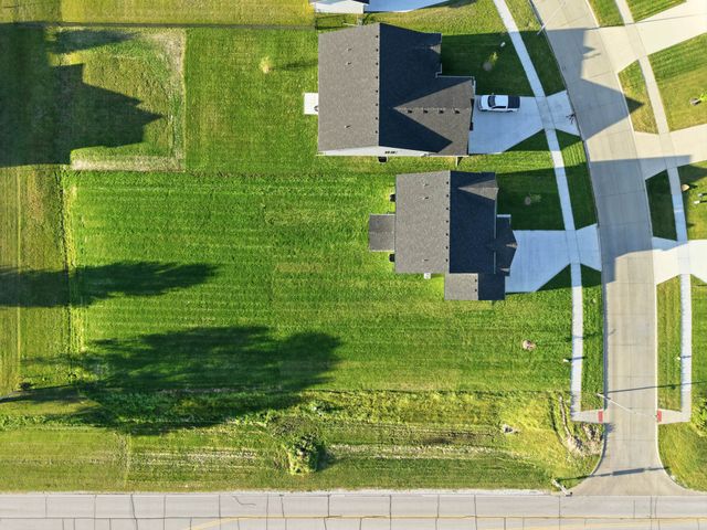 901 Walnut Drive, Norwalk, IA 50211