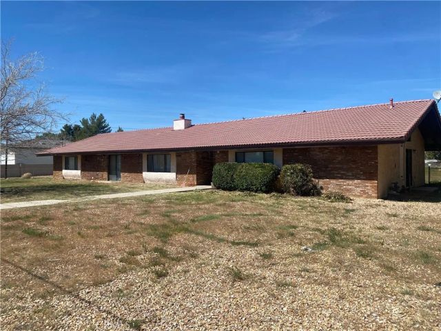 21186 Standing Rock Avenue, Apple Valley, CA 92307