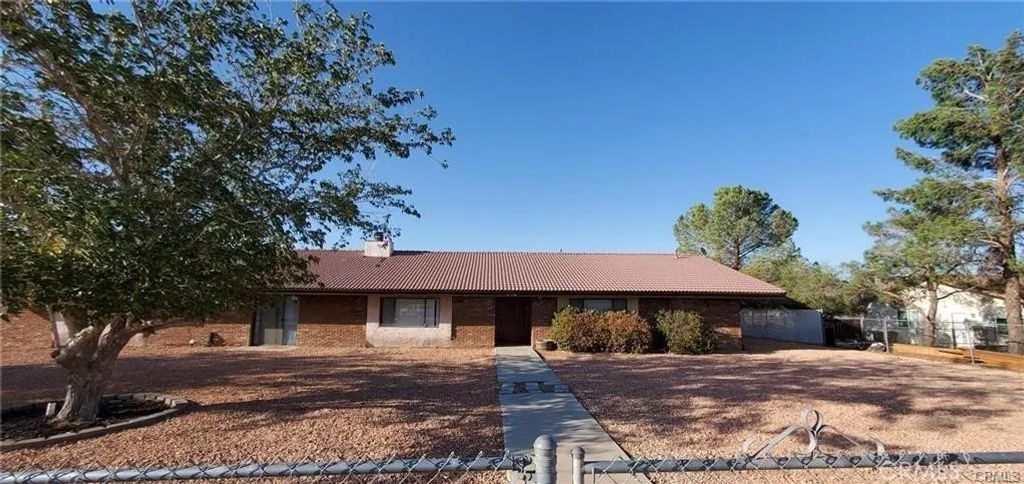 21186 Standing Rock Avenue, Apple Valley, CA 92307