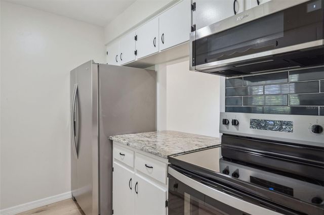 791 LAKE AVENUE 5, Clermont, FL 34711