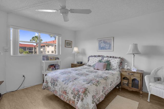 2751 E Sunrise Lakes Drive 204, Sunrise, FL 33322