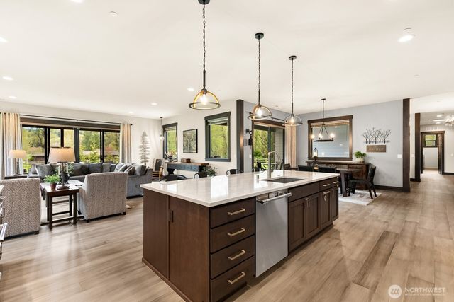 35945 SE 49th Street, Fall City, WA 98024