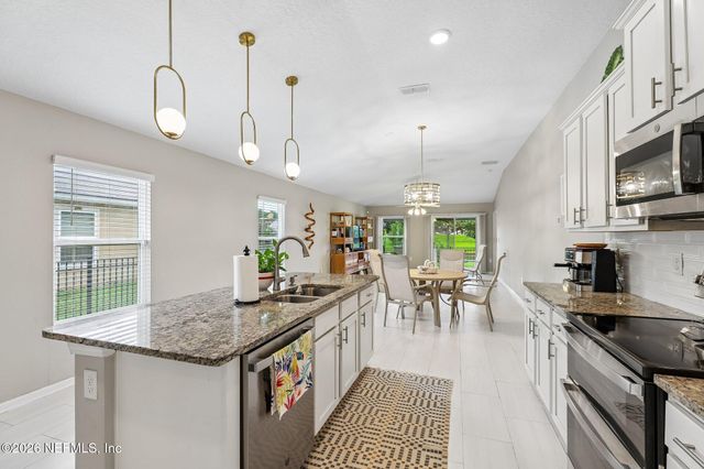 8153 MEADOW WALK Lane, Jacksonville, FL 32256