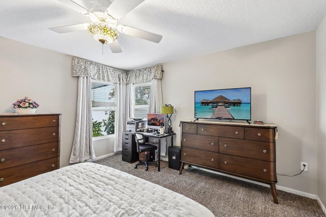 8153 MEADOW WALK Lane, Jacksonville, FL 32256
