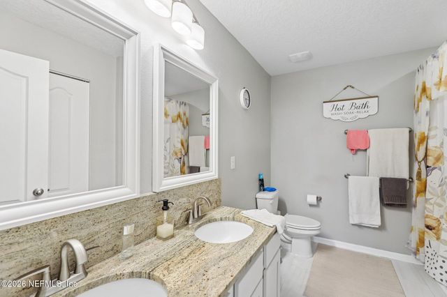 8153 MEADOW WALK Lane, Jacksonville, FL 32256