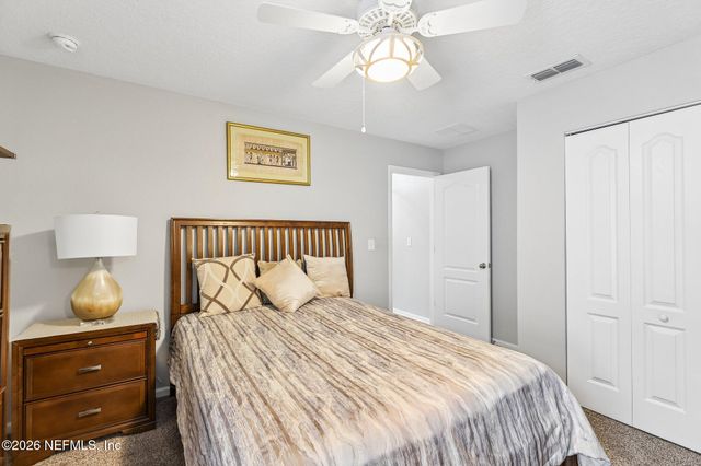 8153 MEADOW WALK Lane, Jacksonville, FL 32256