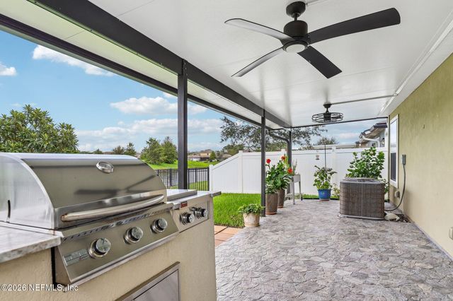 8153 MEADOW WALK Lane, Jacksonville, FL 32256