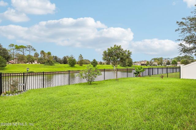 8153 MEADOW WALK Lane, Jacksonville, FL 32256