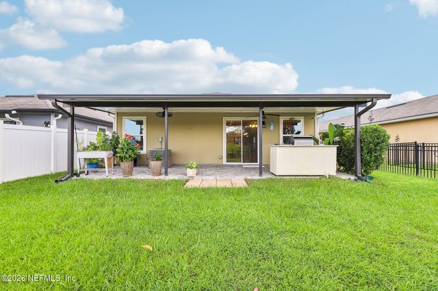 8153 MEADOW WALK Lane, Jacksonville, FL 32256