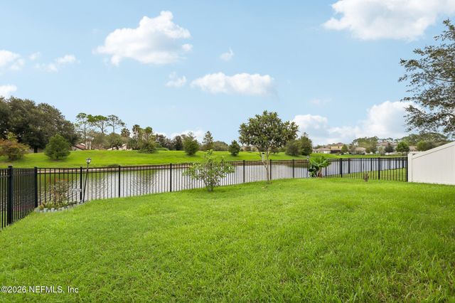 8153 MEADOW WALK Lane, Jacksonville, FL 32256