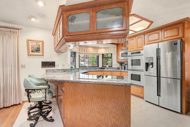 2952 Royce Dr, Rescue, CA 95672