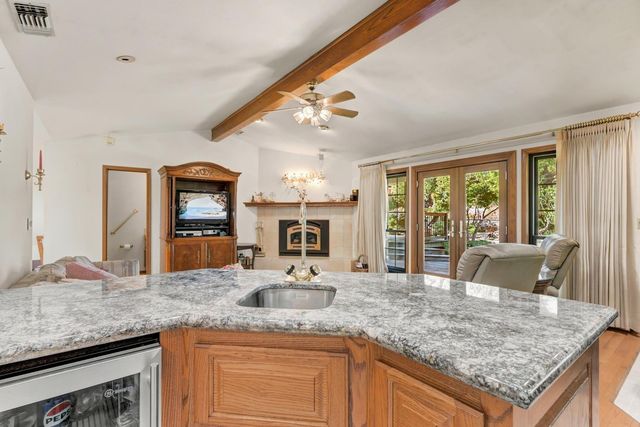 2952 Royce Dr, Rescue, CA 95672