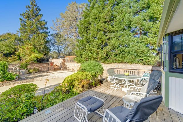 2952 Royce Dr, Rescue, CA 95672
