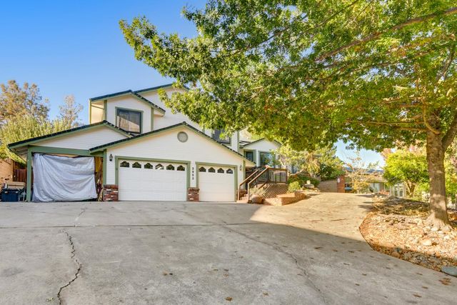2952 Royce Dr, Rescue, CA 95672
