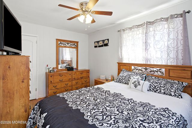 25 Laurelton Avenue, Jackson, NJ 08527