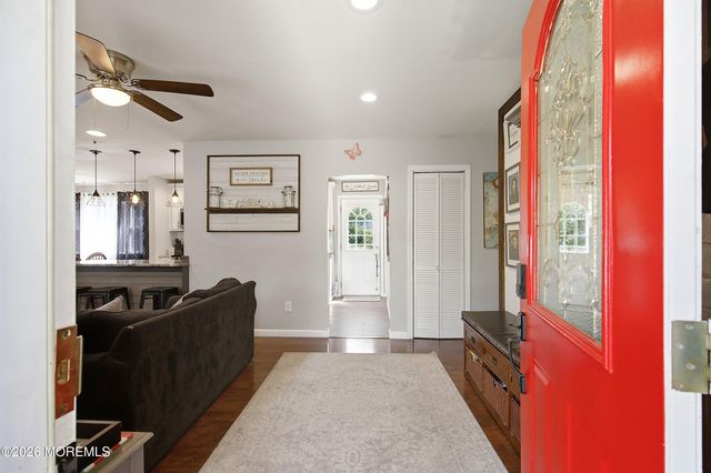 25 Laurelton Avenue, Jackson, NJ 08527