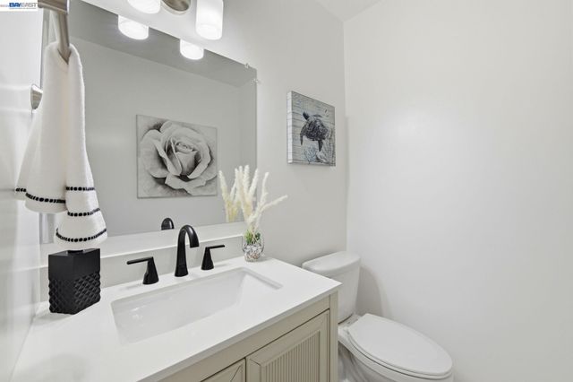 4336 Planet Cir, Union City, CA 94587