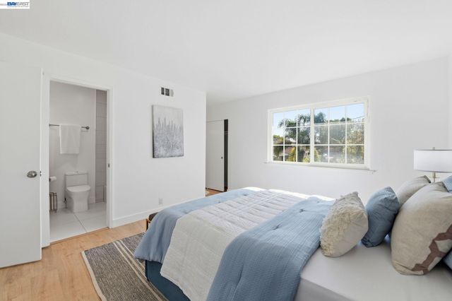 4336 Planet Cir, Union City, CA 94587