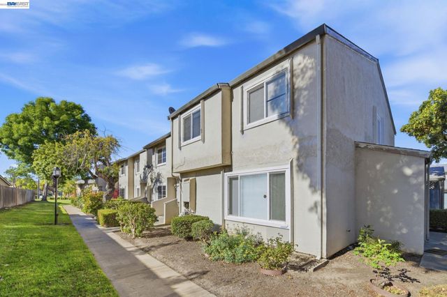 4336 Planet Cir, Union City, CA 94587