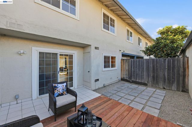 4336 Planet Cir, Union City, CA 94587