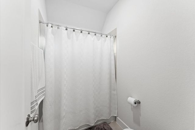 21 Cassena Grove Drive, Tomball, TX 77375