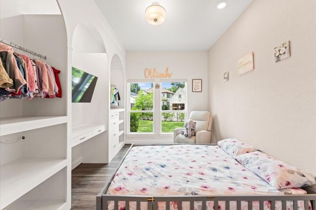 21 Cassena Grove Drive, Tomball, TX 77375