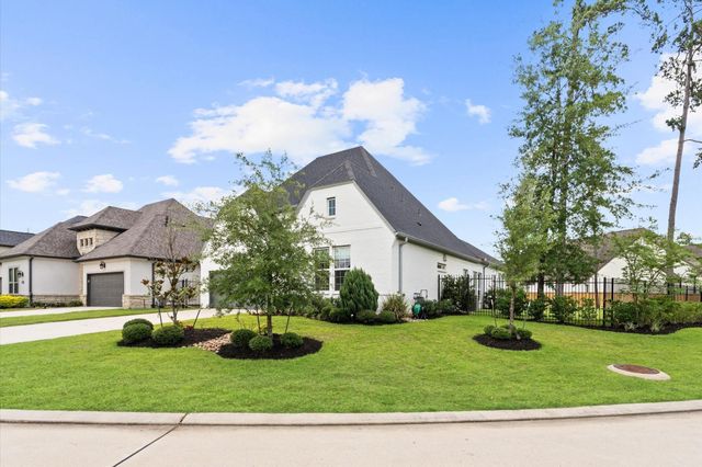 21 Cassena Grove Drive, Tomball, TX 77375