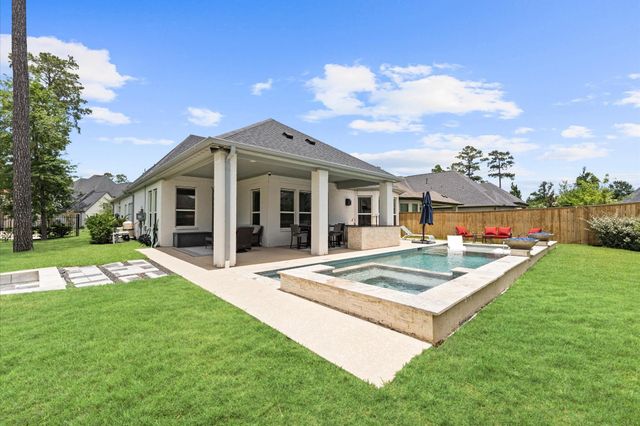 21 Cassena Grove Drive, Tomball, TX 77375