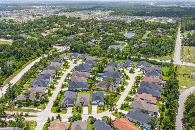 21 Cassena Grove Drive, Tomball, TX 77375