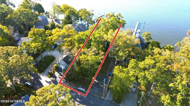 130 Camp Meeting Avenue, Island Heights, NJ 08732