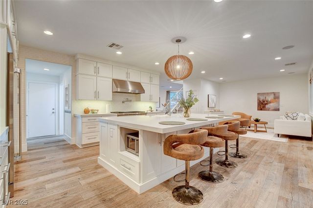 10410 Ashlar Point Way, Las Vegas, NV 89135