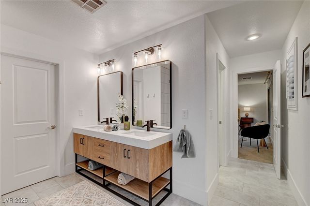 10410 Ashlar Point Way, Las Vegas, NV 89135