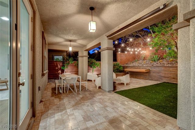 10410 Ashlar Point Way, Las Vegas, NV 89135