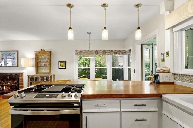 4016 Hiawatha Drive, Madison, WI 53711