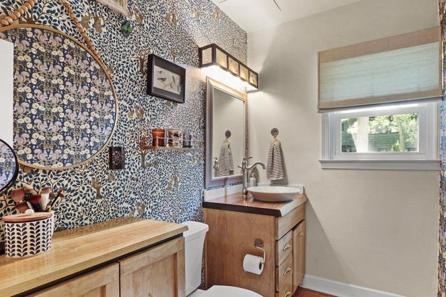 4016 Hiawatha Drive, Madison, WI 53711