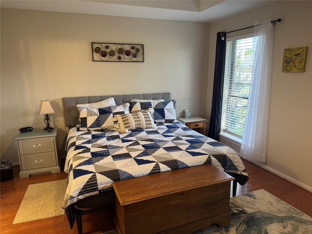 212 Live Oak Lane, Friendswood, TX 77546