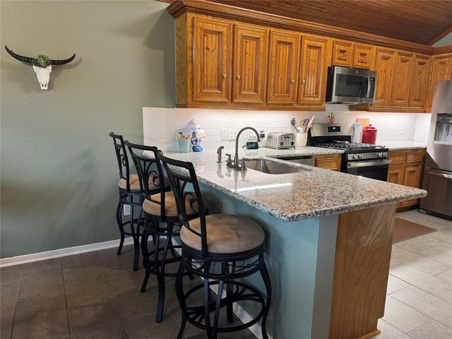 212 Live Oak Lane, Friendswood, TX 77546