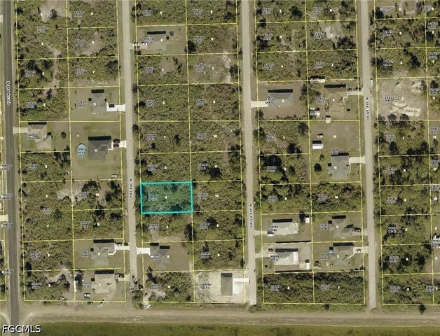 6006 Pat AVE N, Lehigh Acres, FL 33971