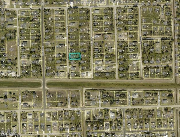 6006 Pat AVE N, Lehigh Acres, FL 33971