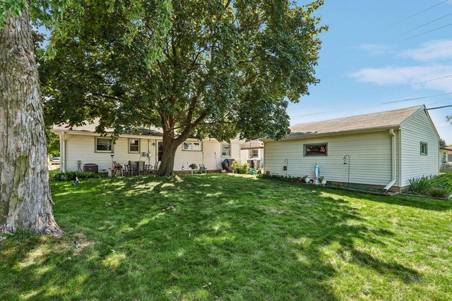 5619 S Illinois AVENUE, Cudahy, WI 53110