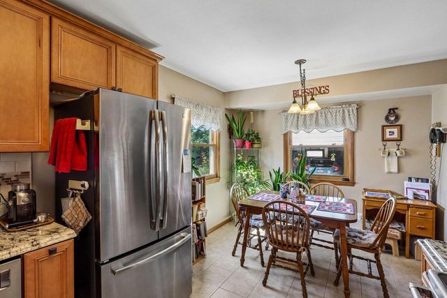 5619 S Illinois AVENUE, Cudahy, WI 53110